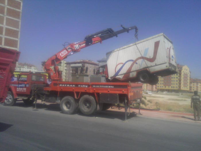 BAYRAK  kiralık vinç oto araç kurtarma Konya