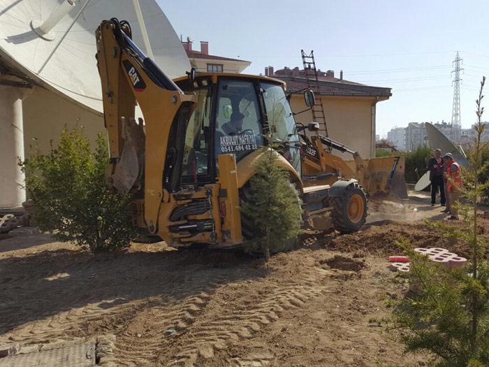 AKBULUT kiralık iş eskavatör dozer kepçe bobcat Konya 