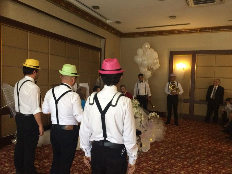 BANDO BALKAN Düğün Bandosu,Maskot bando,Gelin Alma Bandosu,Pasta Bandosu,Latin Bandosu