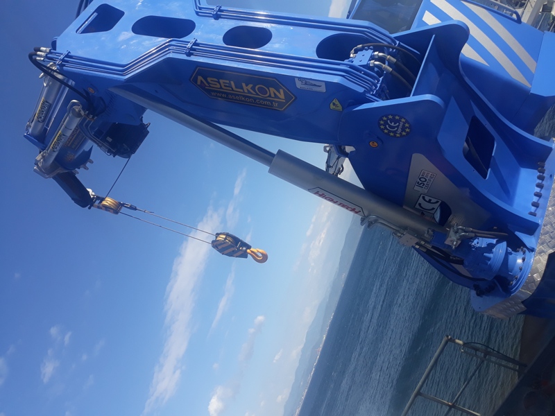 ASELKON; marine crane,  ship crane,  ship carrying four gigantic cranes passed through container 