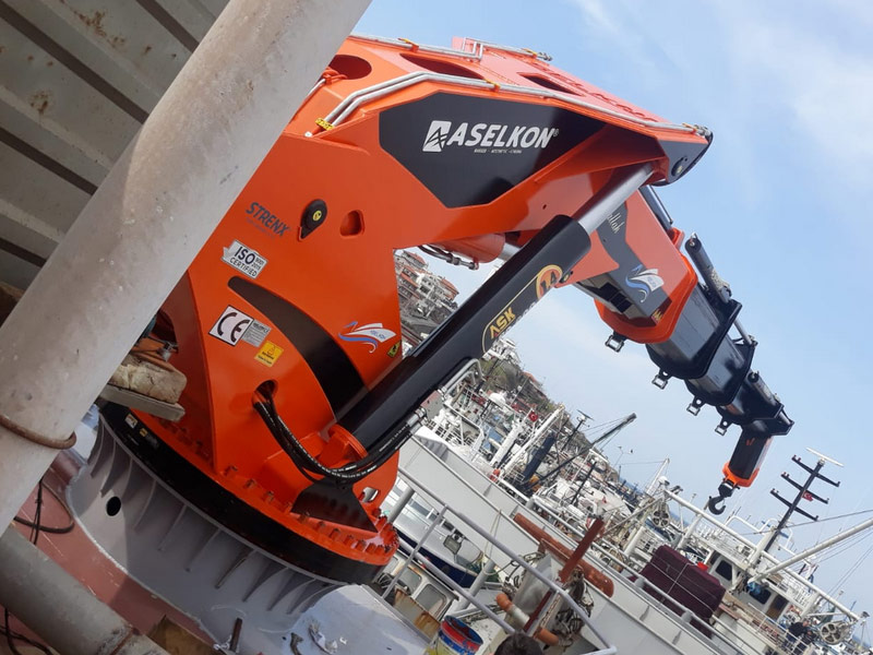 ASELKON; marine crane,  ship crane,  ship carrying four gigantic cranes passed through container ship 